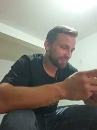 mikhael999 — Stripchat stream photo (Sep 2026)