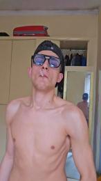 BigElfo — cam4でウェブカムモデルオンライン