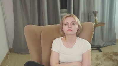 LindaPostuci — Cam4 stream photo (Sep 2026)