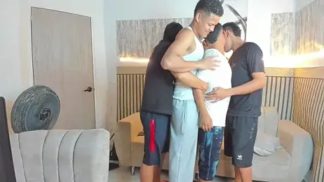 friendslikeplay — Stripchat stream photo (Mar 2026)