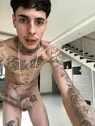 dylan_wolf — Stripchat stream photo (Jul 2026)