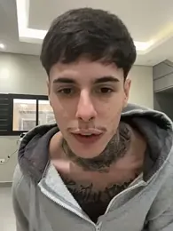 dylan_wolf — Stripchat stream photo (Jul 2026)