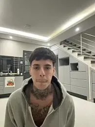 dylan_wolf — Stripchat stream photo (Jul 2026)
