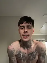 dylan_wolf — Stripchat stream photo (Jul 2026)