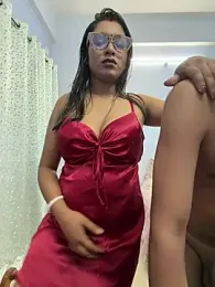 Miss_Elina — stripchatでウェブカムモデルオンライン