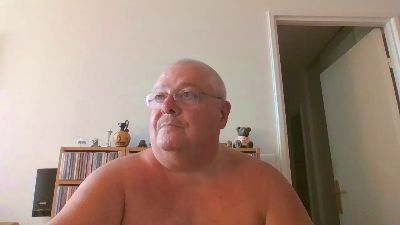 philou75xxx — Cam4 stream photo (Jul 2026)