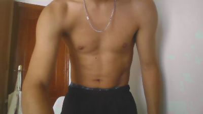 Guapospollon23c — cam4でウェブカムモデルオンライン