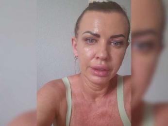 MiaHot — Bongacams stream photo (Sep 2025)