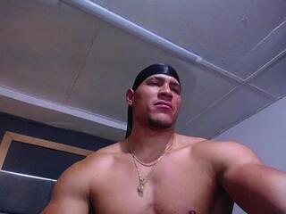 Teddy Fit — flirt4free