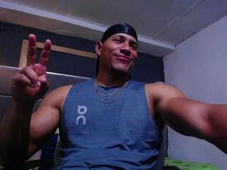 Teddy Fit — flirt4free