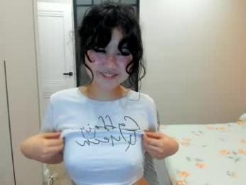 emmilee_ — Chaturbate stream photo (Jun 2026)