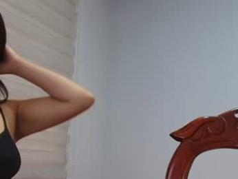 emmi_11 — chaturbateでウェブカムモデルオンライン