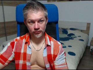 Robby Shaw — flirt4freeでウェブカムモデルオンライン