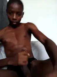 BLACK_BOTTOM03 — Stripchat stream photo (Jan 2026)