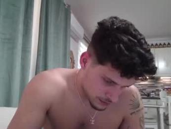 roberto_twink1 — Chaturbate stream photo (Mar 2026)