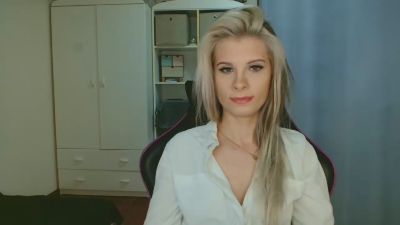 KristineSensual — Cam4 stream photo (Apr 2026)