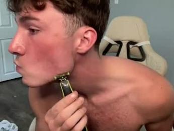 officialtommycash — chaturbateでウェブカムモデルオンライン