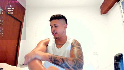 JohanSmith__ — cam4でウェブカムモデルオンライン