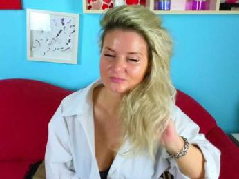 Annie-Joy — bongacams