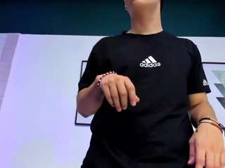 benitosaenz — camsodaでウェブカムモデルオンライン