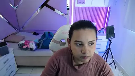 _Miaaleon — Stripchat stream photo (May 2026)