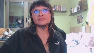 toxykitti — cam4でウェブカムモデルオンライン