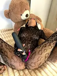 ZaraLuuv — Stripchat stream photo (Feb 2026)