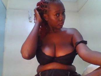 sweetlucy2 — Bongacams stream photo (Apr 2026)