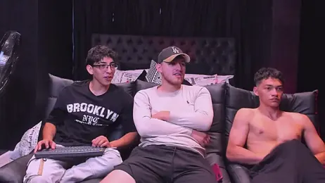 big__friends — Stripchat stream photo (Apr 2026)