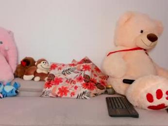 curly_sweett — Chaturbate stream photo (Apr 2026)