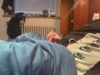 Zeigegeiler69 — Cam4 stream photo (Mar 2026)