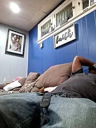 MRHANDSOME3800 — Stripchat stream photo (Dec 2025)