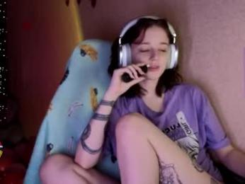 queen_kitty1818 — Chaturbate stream photo (Feb 2026)