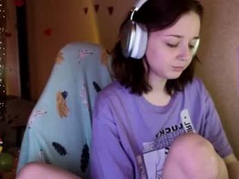 queen_kitty1818 — Chaturbate stream photo (Feb 2026)