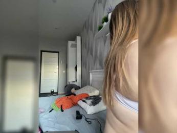 -Tiki-Riki- — Bongacams recorded stream image, 19.05.2025 14:00