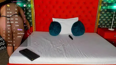 VallerieJones — Stripchat recorded stream image, 19.05.2025 17:50