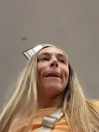 lunagirl13 — Stripchat recorded stream image, 19.05.2025 17:40