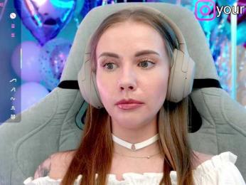 VikkiExtraCheese — Bongacams recorded stream image, 19.05.2025 17:50