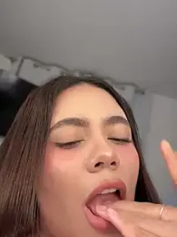 Aryrosee — Stripchat recorded stream image, 19.05.2025 22:40