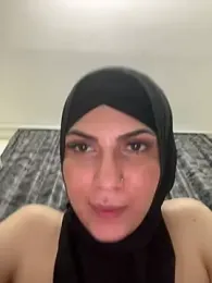GumusGuray — Stripchat recorded stream image, 19.05.2025 21:40