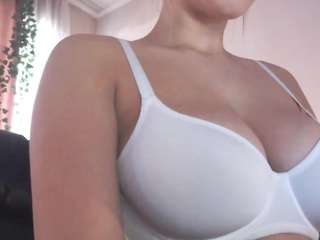 milkybunny — Camsoda recorded stream image, 21.05.2025 04:00