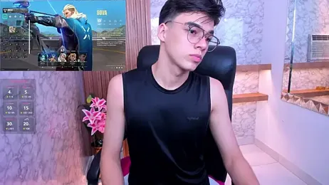 Gerony_ — Stripchat recorded stream image, 21.05.2025 05:20
