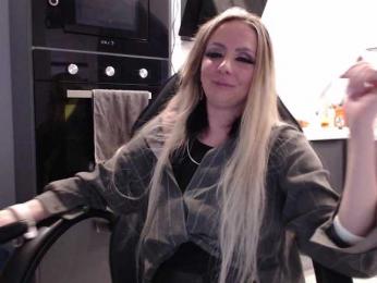 blondalina — Bongacams recorded stream image, 21.05.2025 12:30