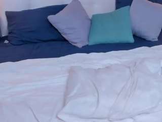 victoria-rouse — Camsoda recorded stream image, 21.05.2025 15:00