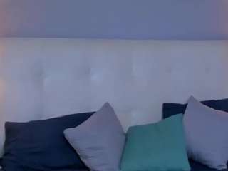 victoria-rouse — Camsoda recorded stream image, 21.05.2025 15:00