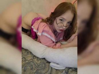 LittleDelora — Bongacams recorded stream screenshot (22 May 2025)