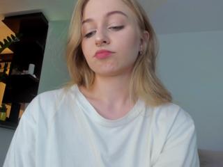 Mia Meowy — Flirt4free recorded stream image, 22.05.2025 13:40