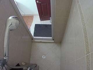 voyeurcam-baileybase-shower — Camsoda recorded stream image, 17.05.2025 17:00