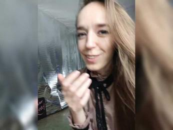 A_R_T_A — Bongacams recorded stream image, 22.05.2025 22:20