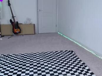 petitebrat — Chaturbate recorded stream image, 23.05.2025 12:20